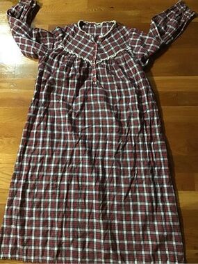 Plaid Button-Front Nightgown in Red and White